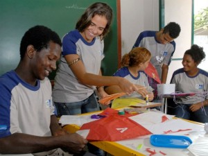 Telecurso  oferece escolaridade básica de qualidade a quem precisa